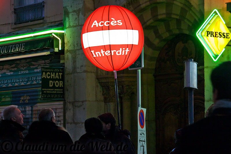 lyon-fete-des-lumieres-kein-zutritt