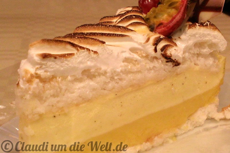 Torte im Oriental Cafe der Color Magic