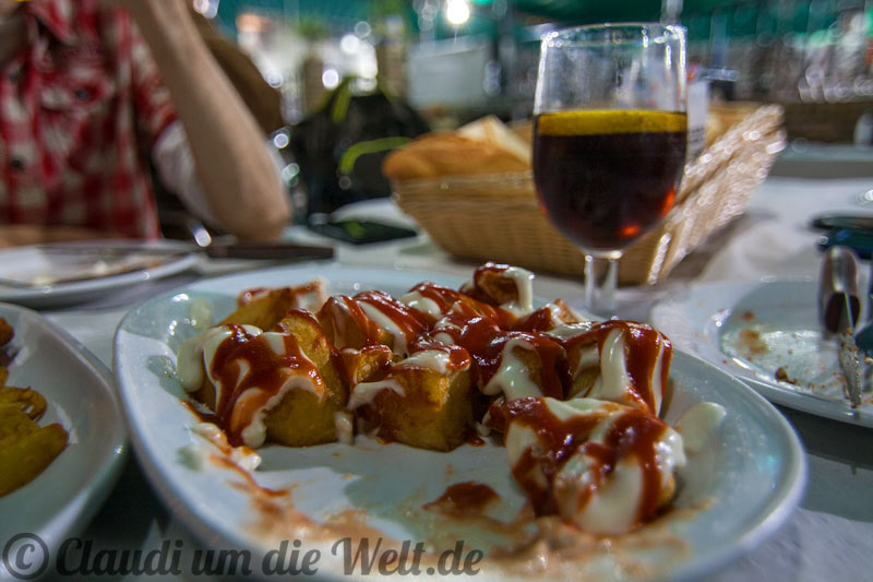 Tapas: Patatas bravas