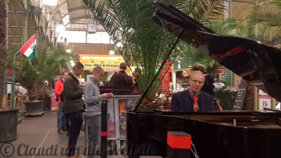 Piano in der Markthalle Alt-Moabit