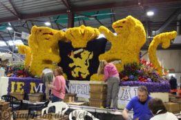 Sassenheim Blumencorso Vorbereitung